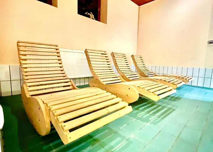 아파트 Wolkenfrei In Mit Pool Und Sauna *