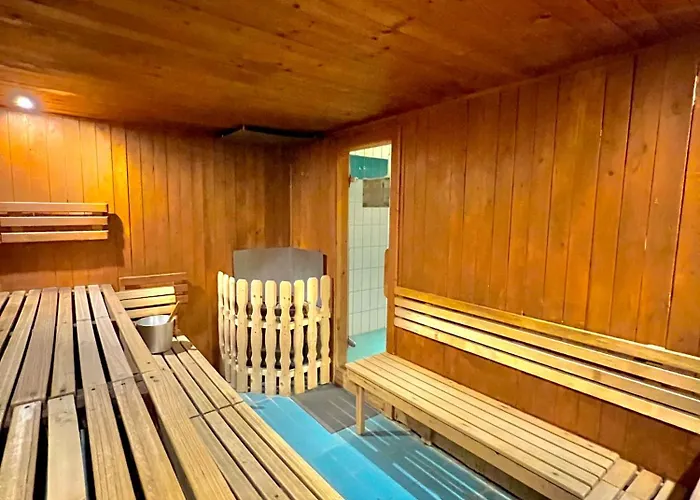 Wolkenfrei In Mit Pool Und Sauna 아파트
