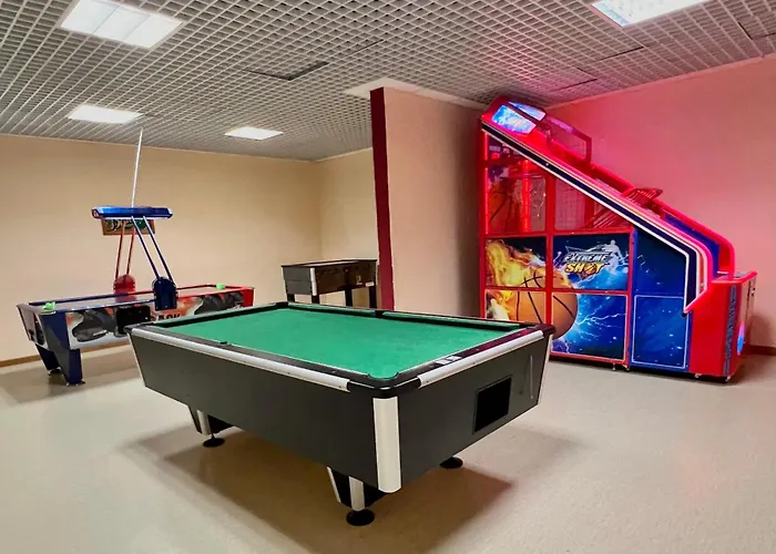 아파트 Wolkenfrei In Mit Pool Und Sauna *